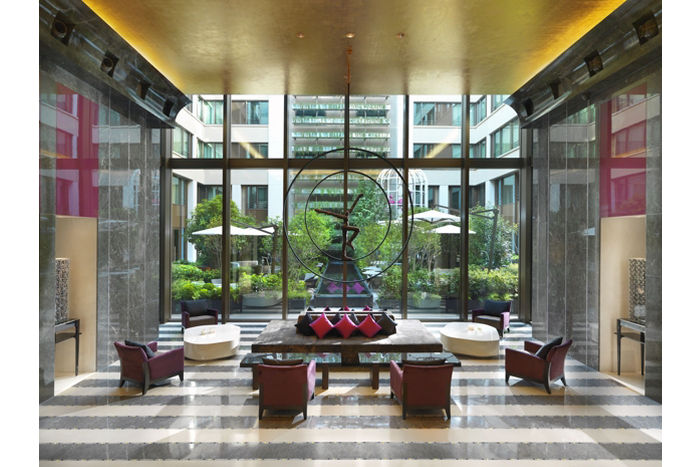 paris-hotel-lobby